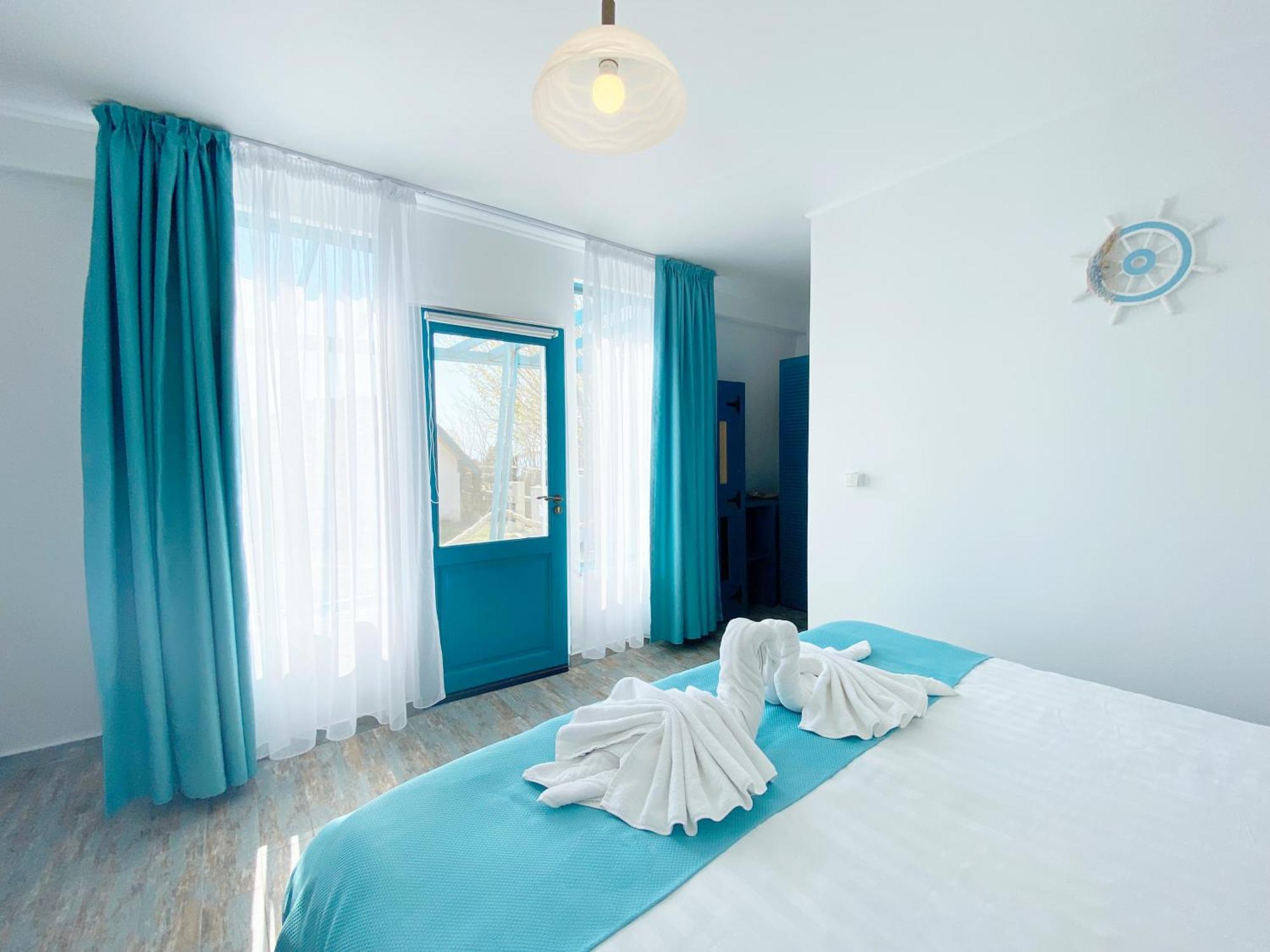 Bed and Breakfast Complex Turistic Rasarit Corbu Corbu  Habitación foto
